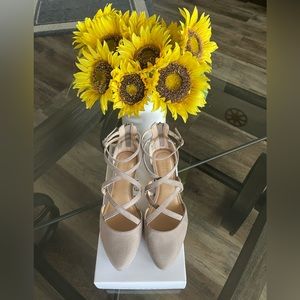 Lauren Conrad ladies zip back flats